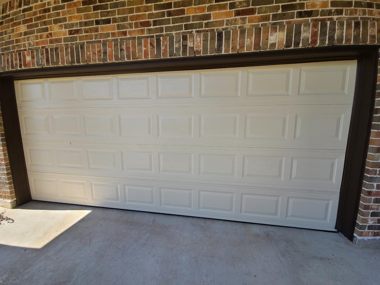 Garage Door Installation in Missouri City, TX Image