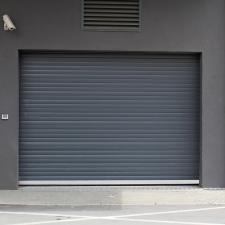 Emergency commercial garage door service